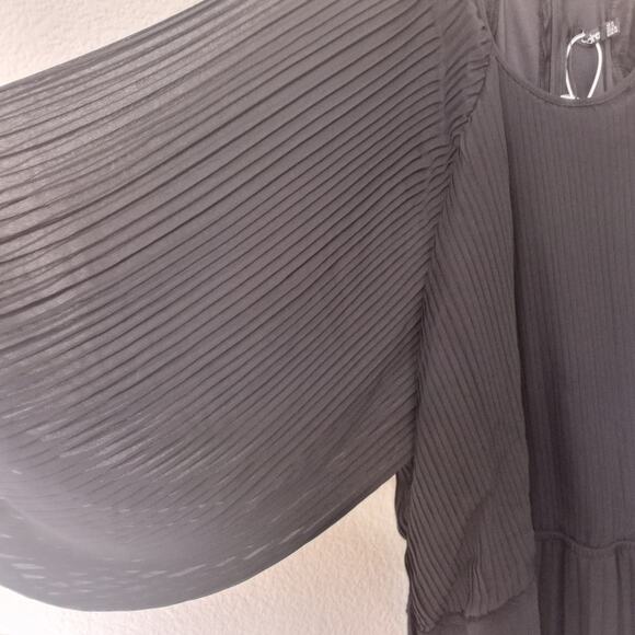 Boohoo Pleated Puff Sleeve Maxi Dress - Picture 8 of 12